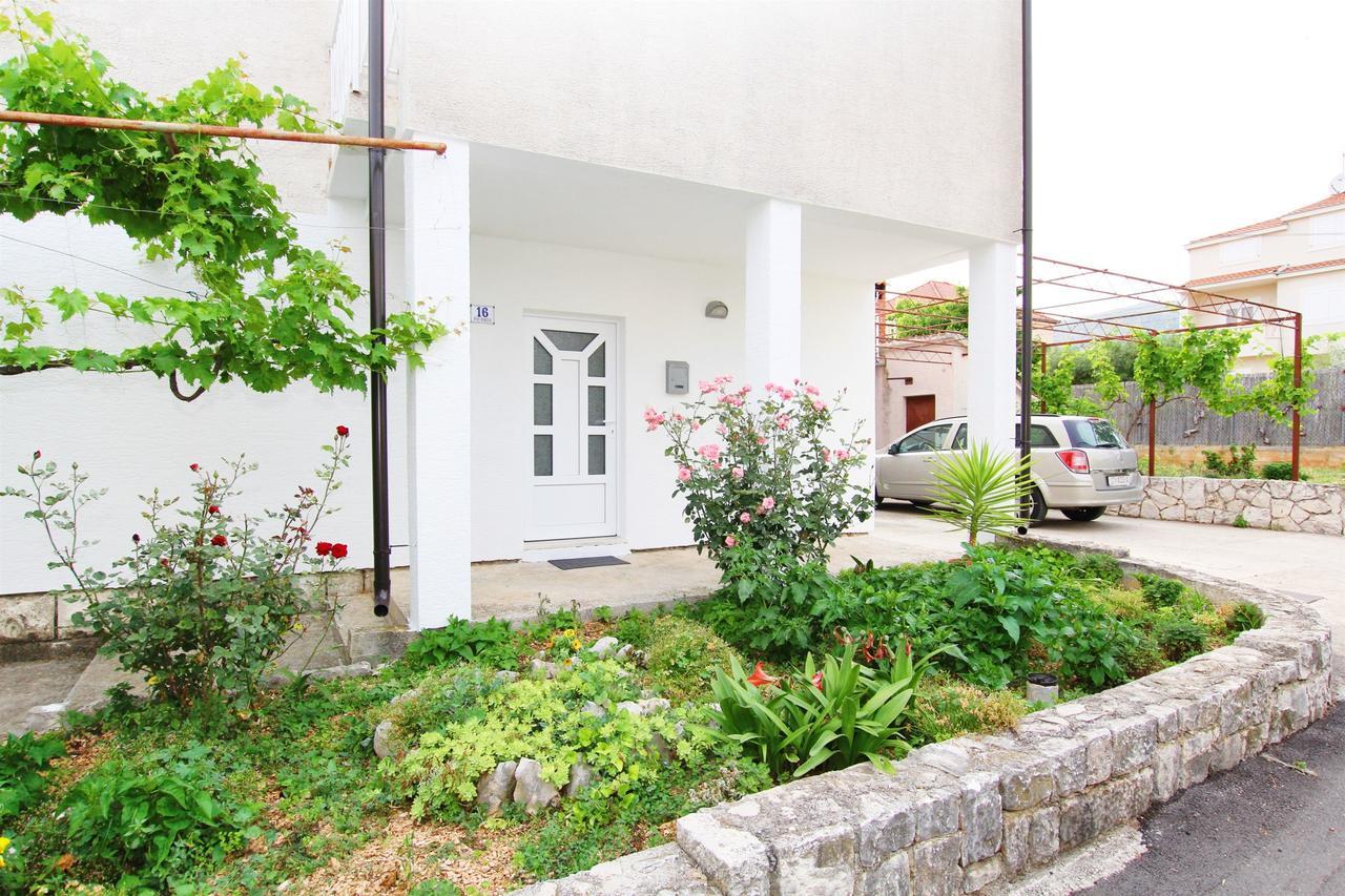 Apartment Anica Τρογκίρ Εξωτερικό φωτογραφία