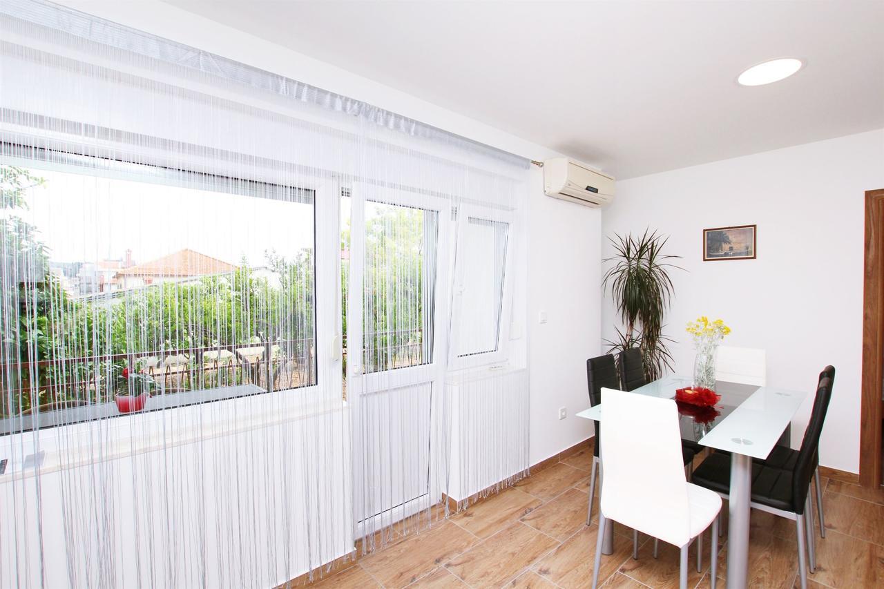 Apartment Anica Τρογκίρ Εξωτερικό φωτογραφία