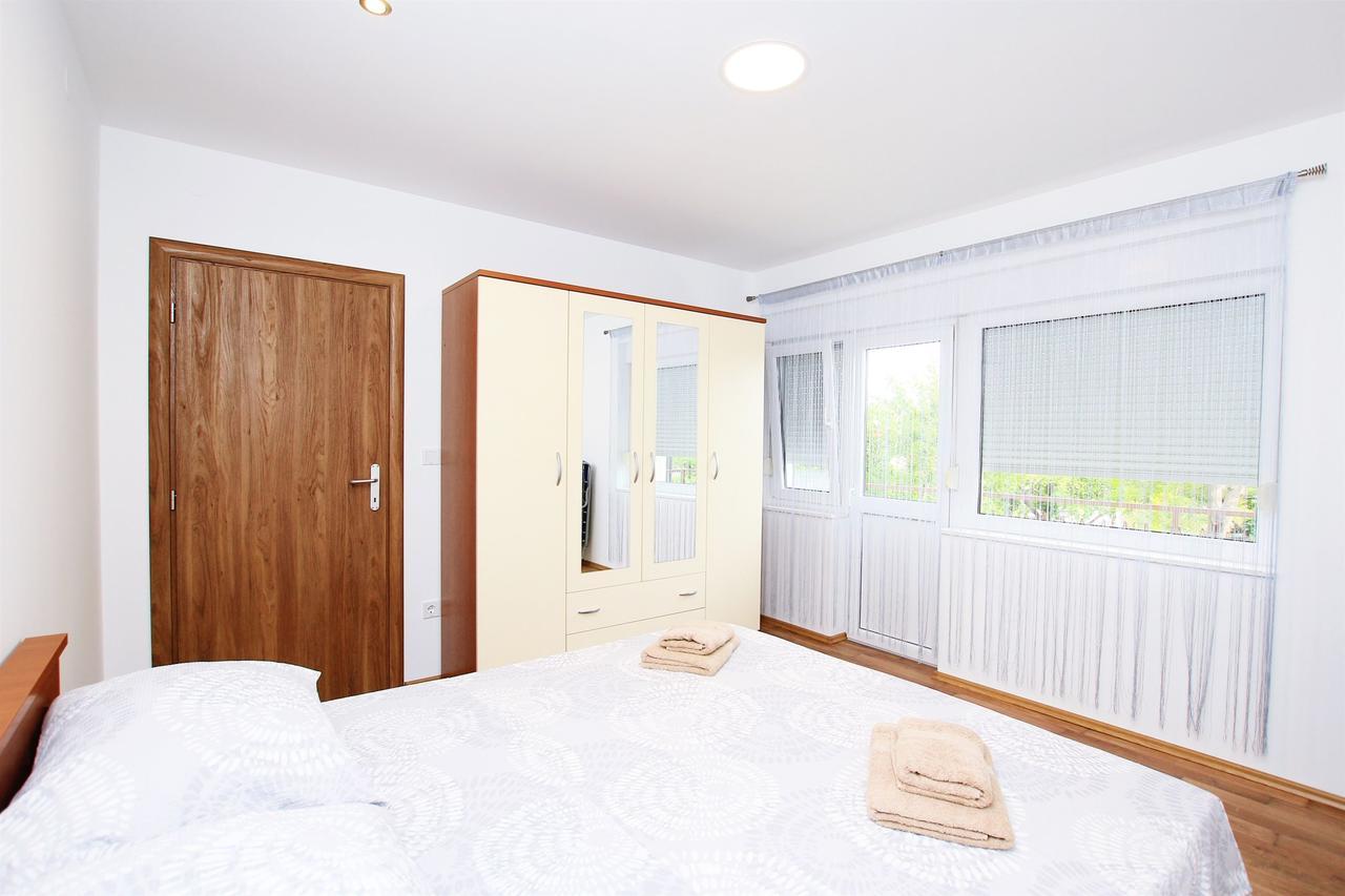 Apartment Anica Τρογκίρ Εξωτερικό φωτογραφία