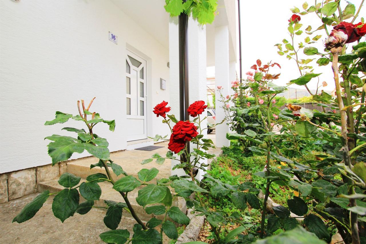 Apartment Anica Τρογκίρ Εξωτερικό φωτογραφία